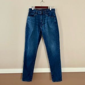 Men’s Uniqlo Tapered Cotton Jeans Size Small 27-30” Length 30”